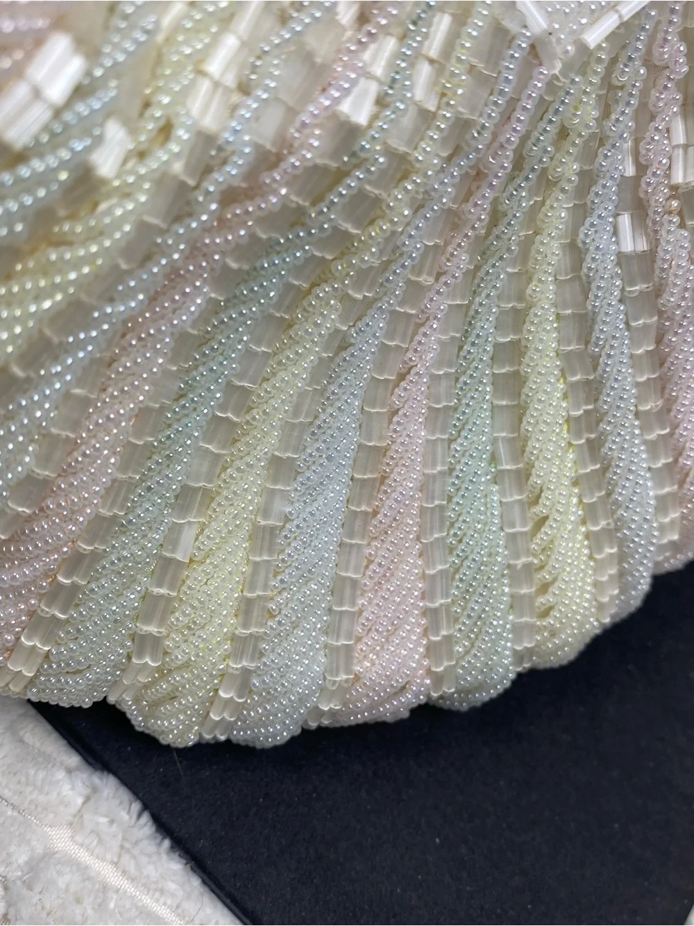 Vintage La Regale Vanessa Beaded Shell Bag Iridescent Pastel Clam Clutch Evening
